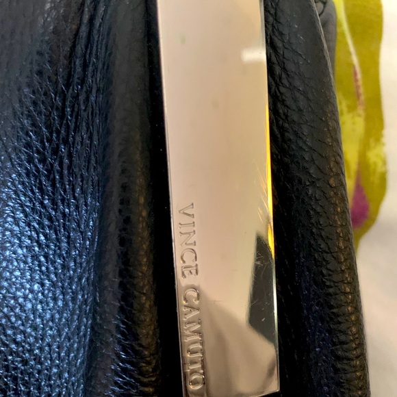 Vince Camuto Handbags - Vince Camuto tote